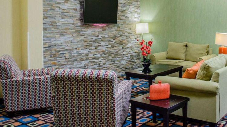 Quality Inn & Suites Lobby