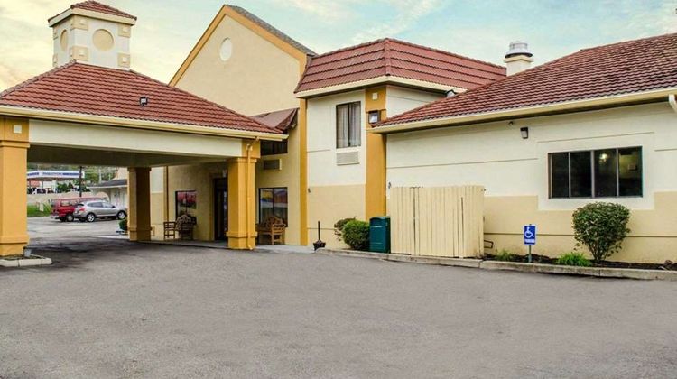Quality Inn & Suites Exterior