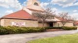 Econo Lodge Airport Exterior