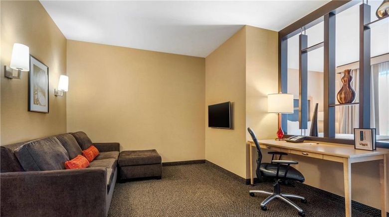 <b>Cambria Hotel Akron - Canton Airport Suite</b>. Images powered by <a href="https://iceportal.shijigroup.com/" title="IcePortal" target="_blank">IcePortal</a>.
