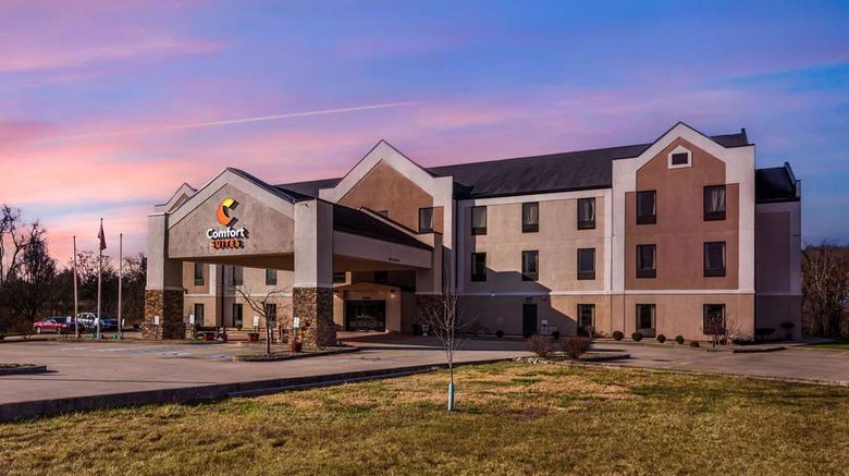 <b>Comfort Suites Exterior</b>. Images powered by <a href="https://iceportal.shijigroup.com/" title="IcePortal" target="_blank">IcePortal</a>.
