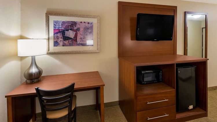 Quality Inn Room