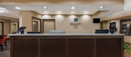 Quality Inn Lobby
