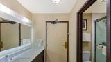 <b>Quality Inn Room</b>. Images powered by <a href="https://iceportal.shijigroup.com/" title="IcePortal" target="_blank">IcePortal</a>.