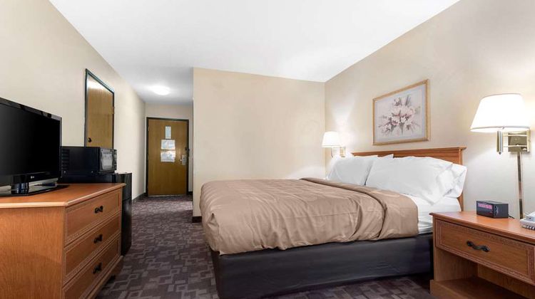 Quality Inn Washington Court House Room