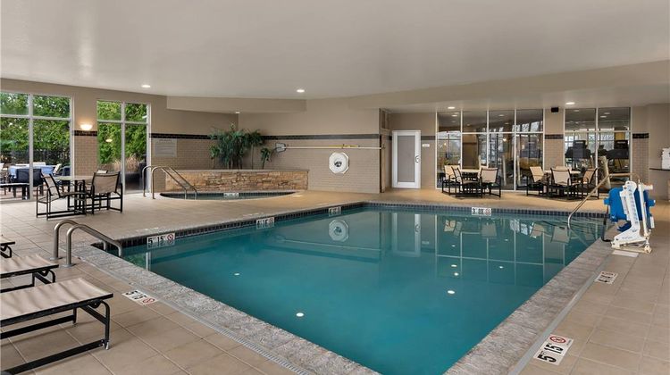 Cambria hotel & suites Columbus Polaris Pool