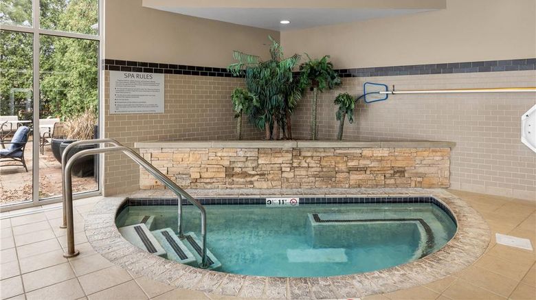 <b>Cambria hotel & suites Columbus Polaris Pool</b>. Images powered by <a href="https://iceportal.shijigroup.com/" title="IcePortal" target="_blank">IcePortal</a>.