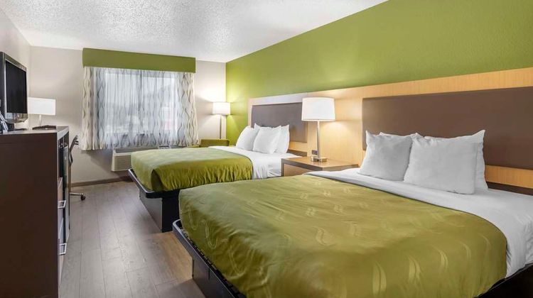 Quality Inn & Suites Delaware Room