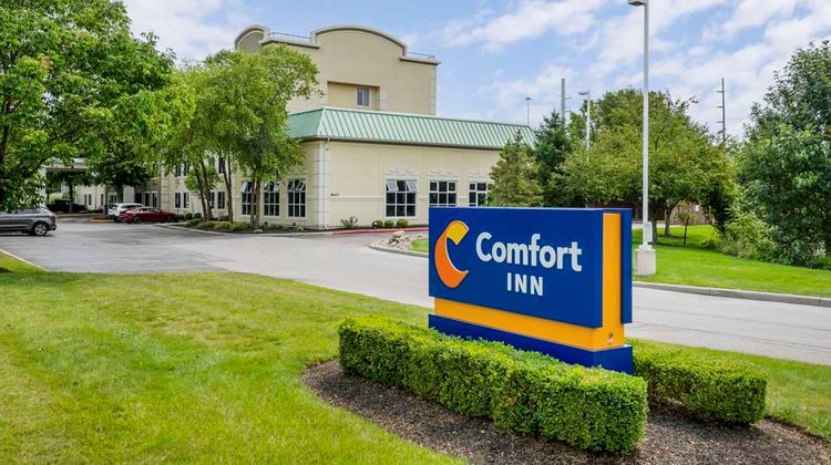 Comfort Inn Exterior