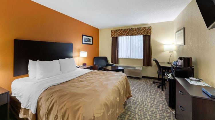 Quality Inn Wooster Room