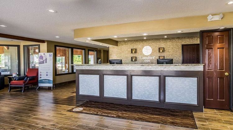 Comfort Inn Norwalk Lobby