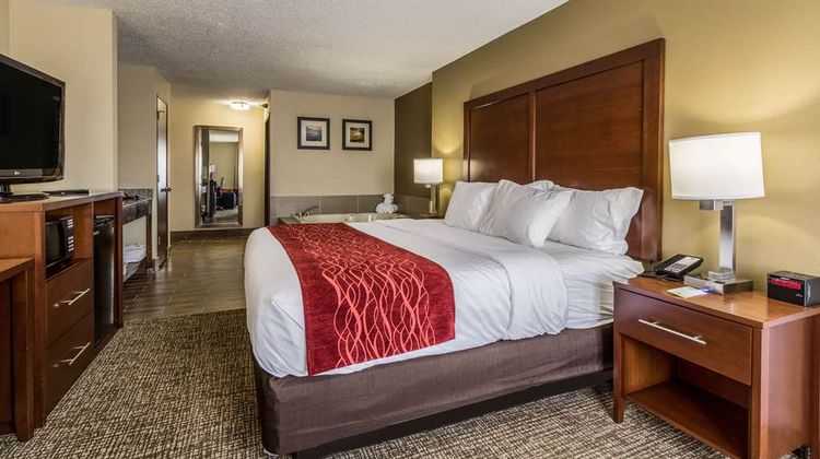 Comfort Inn Norwalk Suite