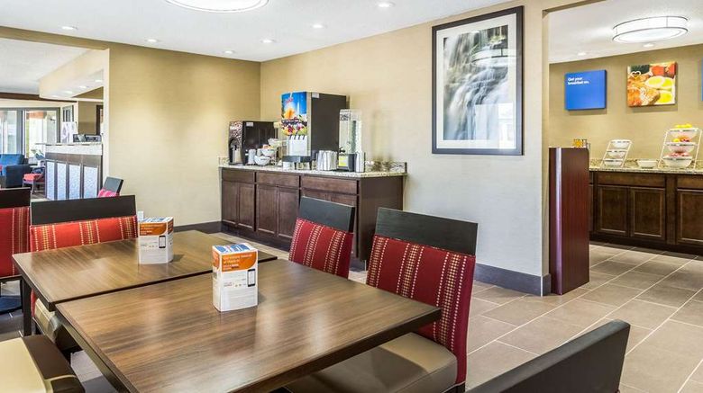 <b>Comfort Inn Norwalk Restaurant</b>. Images powered by <a href="https://iceportal.shijigroup.com/" title="IcePortal" target="_blank">IcePortal</a>.