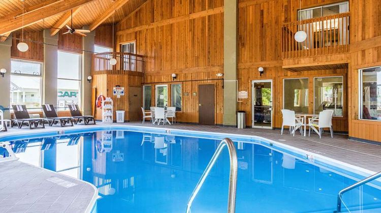 Comfort Inn Norwalk Pool