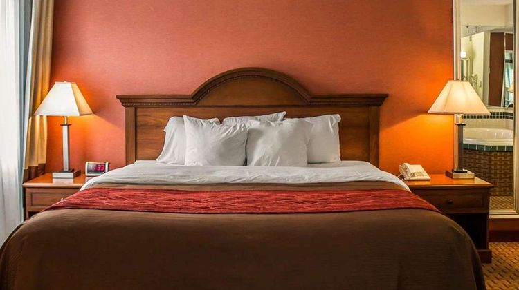 Quality Inn East Liverpool - Calcutta Suite