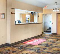 Econo Lodge Lobby