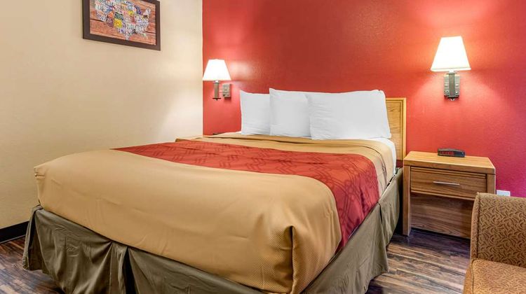 Rodeway Inn Jeffersonville Room