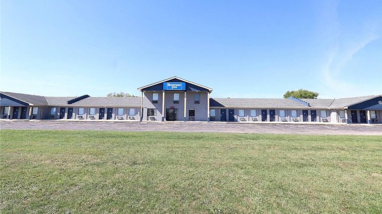 <b>Rodeway Inn Jeffersonville Exterior</b>. Images powered by <a href="https://iceportal.shijigroup.com/" title="IcePortal" target="_blank">IcePortal</a>.
