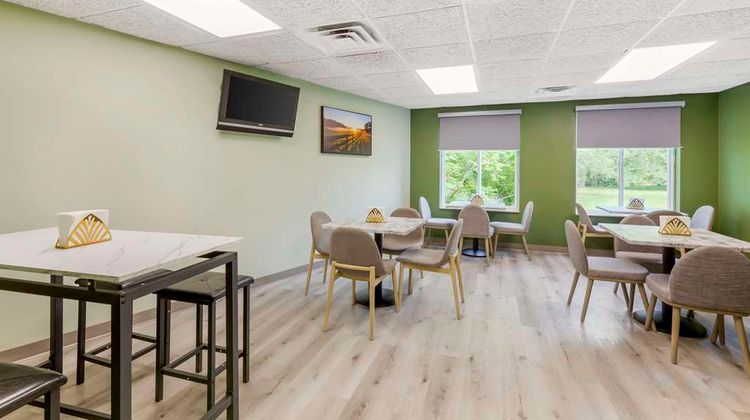 Quality Inn Huron Restaurant