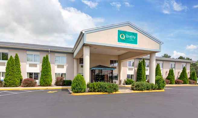 Quality Inn Huron Exterior