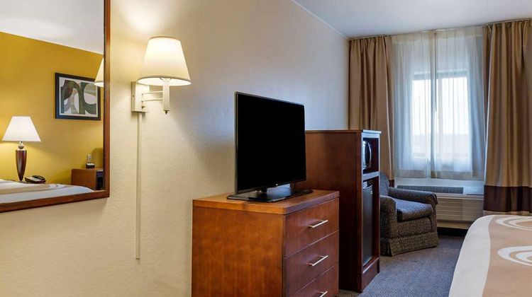 Quality Inn & Suites Zenesville Room