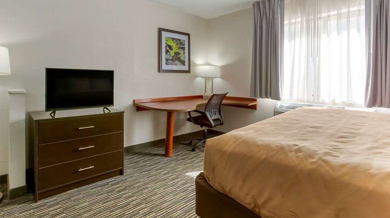 <b>Quality Inn Toledo Room</b>. Images powered by <a href="https://iceportal.shijigroup.com/" title="IcePortal" target="_blank">IcePortal</a>.
