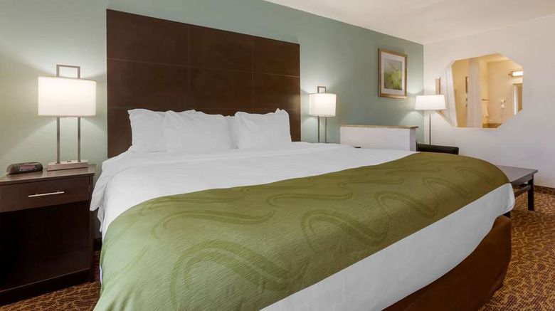 <b>Quality Inn Toledo Suite</b>. Images powered by <a href="https://iceportal.shijigroup.com/" title="IcePortal" target="_blank">IcePortal</a>.