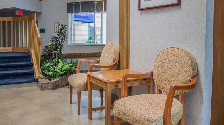 <b>Quality Inn Port Clinton Lobby</b>. Images powered by <a href="https://iceportal.shijigroup.com/" title="IcePortal" target="_blank">IcePortal</a>.