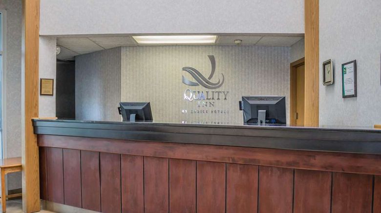 <b>Quality Inn Port Clinton Lobby</b>. Images powered by <a href="https://iceportal.shijigroup.com/" title="IcePortal" target="_blank">IcePortal</a>.