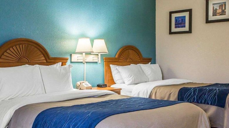 <b>Quality Inn & Suites Circleville Room</b>. Images powered by <a href="https://iceportal.shijigroup.com/" title="IcePortal" target="_blank">IcePortal</a>.