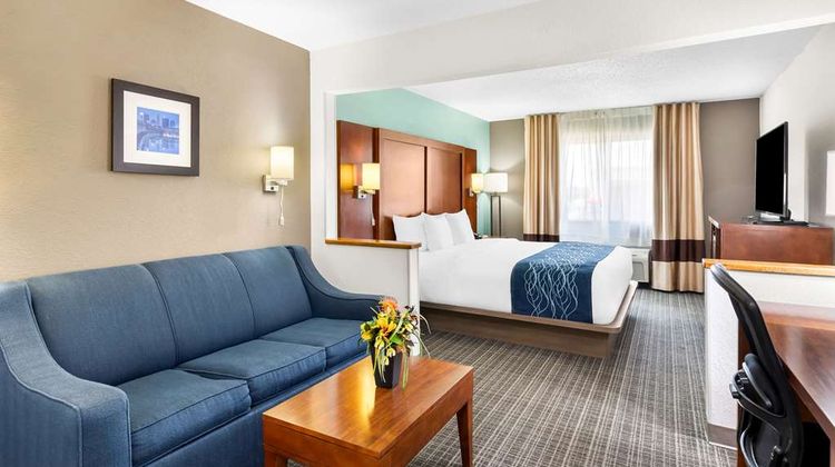 Comfort Inn Marion Suite