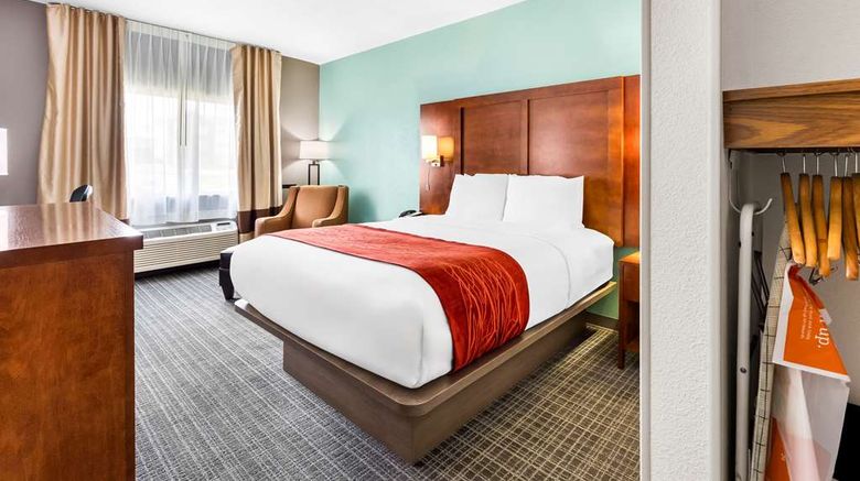 <b>Comfort Inn Marion Room</b>. Images powered by <a href="https://iceportal.shijigroup.com/" title="IcePortal" target="_blank">IcePortal</a>.