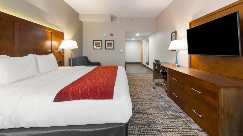<b>Comfort Inn Room</b>. Images powered by <a href="https://iceportal.shijigroup.com/" title="IcePortal" target="_blank">IcePortal</a>.