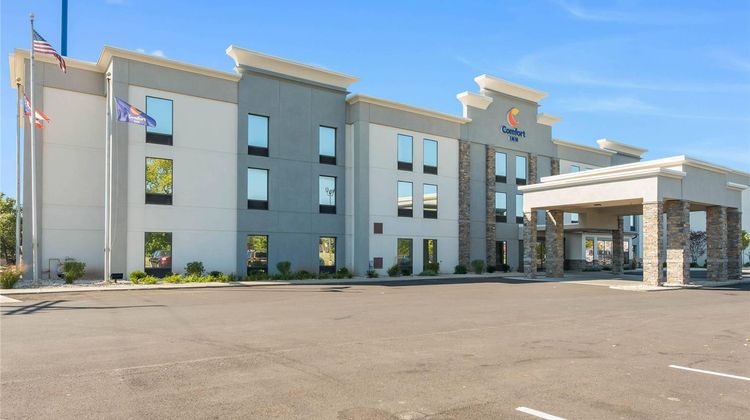 Comfort Inn Exterior