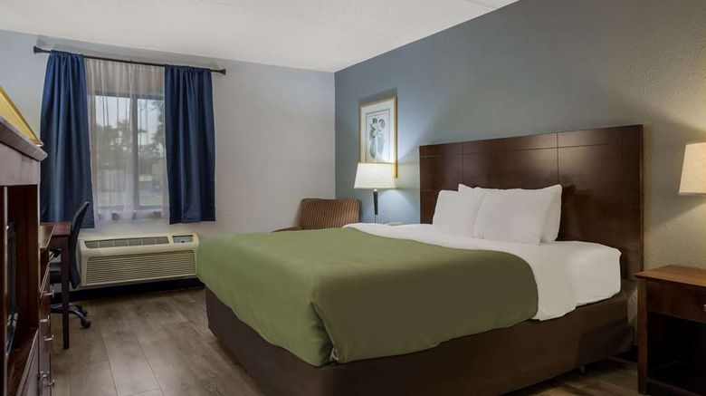 <b>Quality Inn Toledo Westgate Room</b>. Images powered by <a href="https://iceportal.shijigroup.com/" title="IcePortal" target="_blank">IcePortal</a>.
