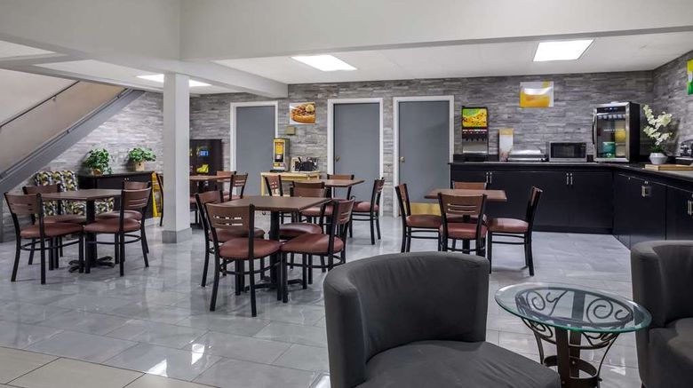 <b>Quality Inn Toledo Westgate Restaurant</b>. Images powered by <a href="https://iceportal.shijigroup.com/" title="IcePortal" target="_blank">IcePortal</a>.