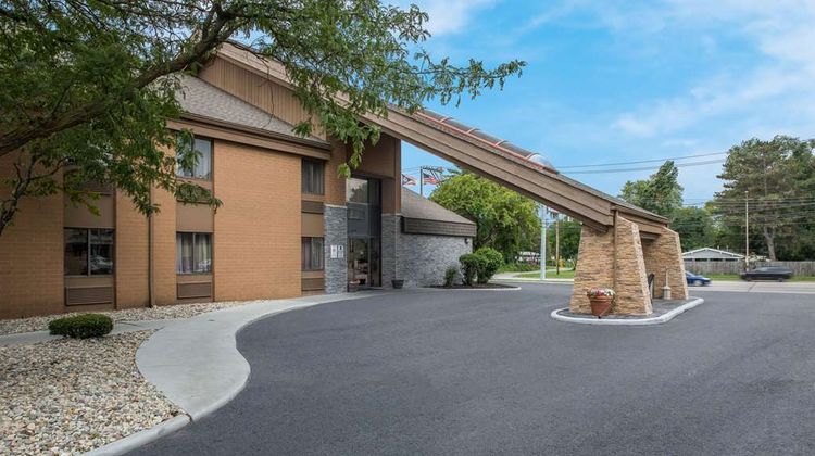Quality Inn Toledo Westgate Exterior