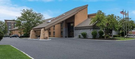 Quality Inn Toledo Westgate Exterior