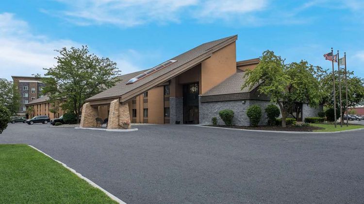 Quality Inn Toledo Westgate Exterior