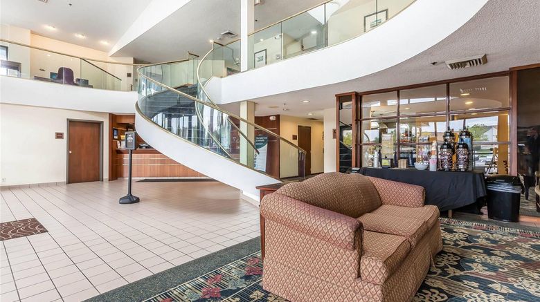 <b>Comfort Inn Lobby</b>. Images powered by <a href="https://iceportal.shijigroup.com/" title="IcePortal" target="_blank">IcePortal</a>.