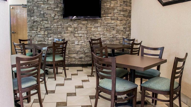 <b>Quality Inn Brunswick Restaurant</b>. Images powered by <a href="https://iceportal.shijigroup.com/" title="IcePortal" target="_blank">IcePortal</a>.