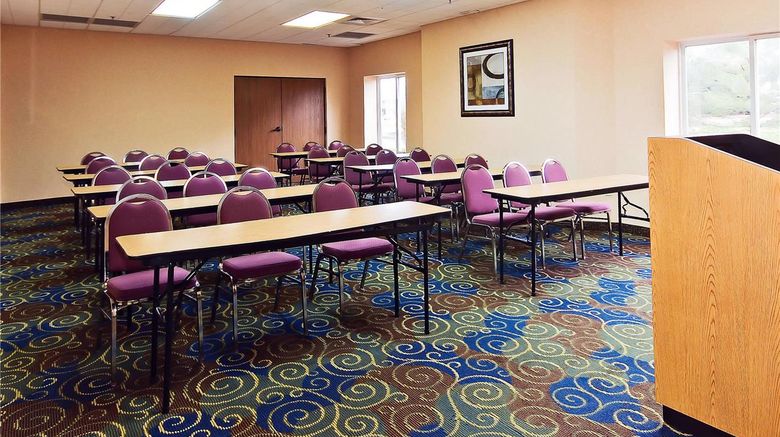 <b>Quality Inn Brunswick Meeting</b>. Images powered by <a href="https://iceportal.shijigroup.com/" title="IcePortal" target="_blank">IcePortal</a>.