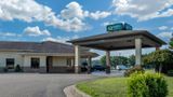 <b>Quality Inn Exterior</b>. Images powered by <a href="https://iceportal.shijigroup.com/" title="IcePortal" target="_blank">IcePortal</a>.