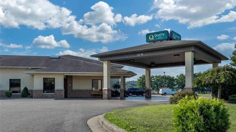 <b>Quality Inn Exterior</b>. Images powered by <a href="https://iceportal.shijigroup.com/" title="IcePortal" target="_blank">IcePortal</a>.