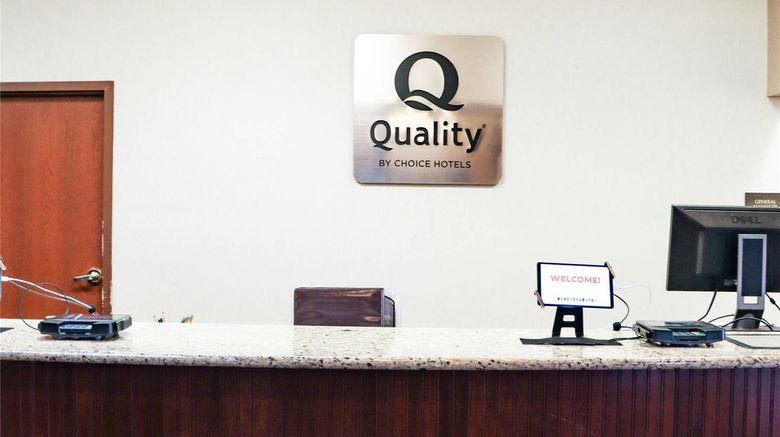 <b>Quality Inn Lobby</b>. Images powered by <a href="https://iceportal.shijigroup.com/" title="IcePortal" target="_blank">IcePortal</a>.