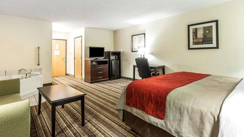 <b>Quality Inn Suite</b>. Images powered by <a href="https://iceportal.shijigroup.com/" title="IcePortal" target="_blank">IcePortal</a>.