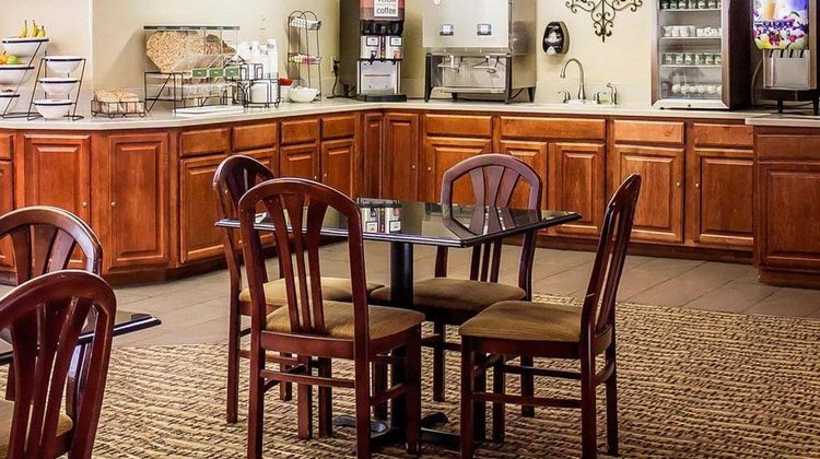 Quality Inn Lima Northeast Restaurant