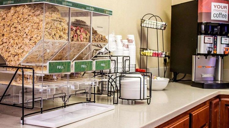 Quality Inn Lima Northeast Restaurant