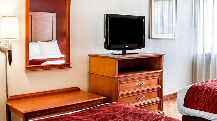 Quality Inn Lima Northeast Suite
