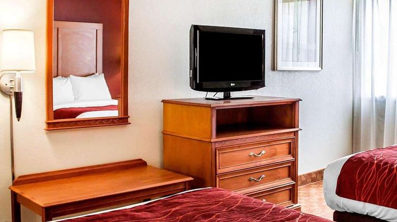 <b>Quality Inn Lima Northeast Suite</b>. Images powered by <a href="https://iceportal.shijigroup.com/" title="IcePortal" target="_blank">IcePortal</a>.